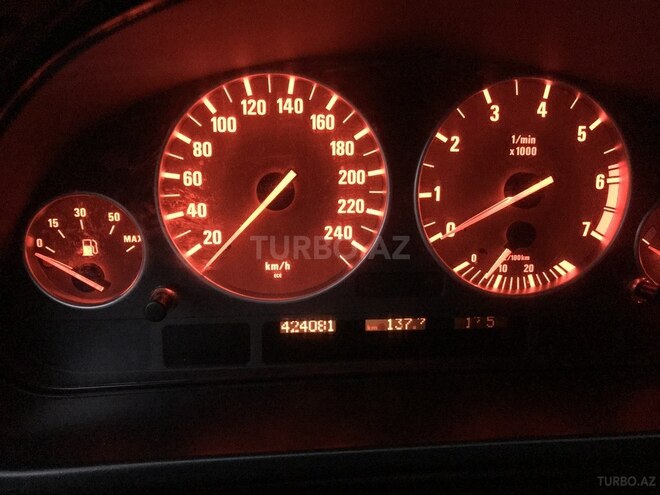 BMW 540 2001, 425,000 km - 4.4 l - Bakı