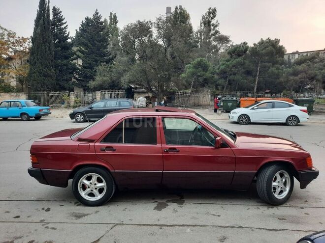 Mercedes 190 1992, 233,343 km - 2.0 l - Bakı