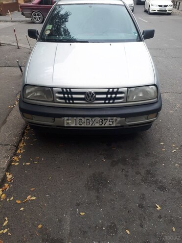 Volkswagen Vento 1993, 365,000 km - 1.9 l - Bakı