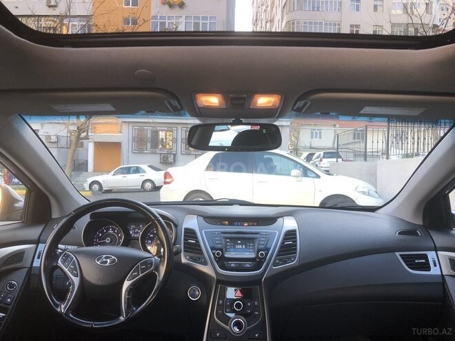 Hyundai Elantra 2015, 121,800 km - 1.8 l - Bakı