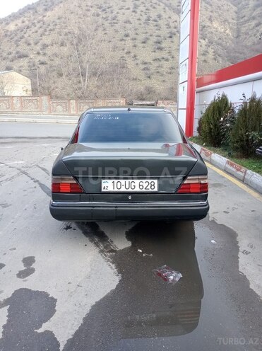 Mercedes E 200 1991, 264,457 km - 2.0 l - Şəki