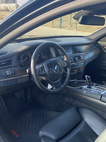 BMW 750 2009, 230,000 km - 4.4 l - Bakı