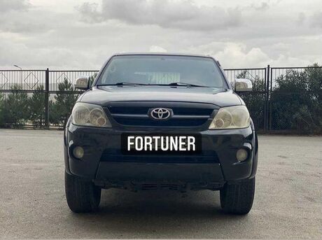 Toyota Fortuner 2005