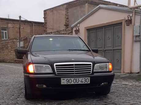 Mercedes C 230 1988