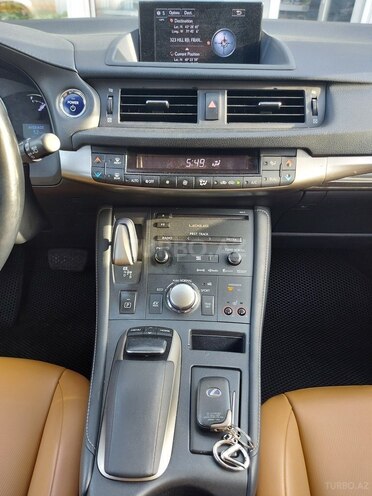 Lexus CT 200 H 2014, 220,000 km - 1.8 l - Bakı
