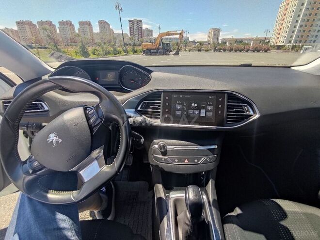 Peugeot 308 2015, 250,000 km - 1.6 l - Sumqayıt