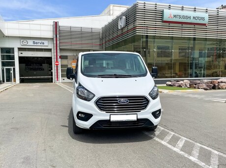 Ford Tourneo Custom 2022