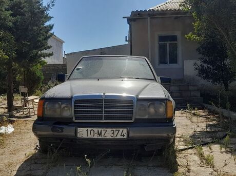 Mercedes 300 D 1990