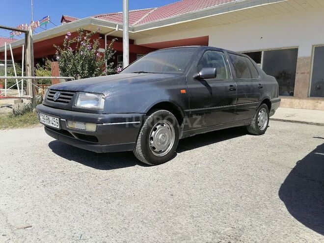 Volkswagen Vento 1993, 456,825 km - 1.8 l - Bakı