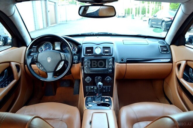 Maserati Quattroporte 2009, 108,000 km - 4.2 l - Bakı