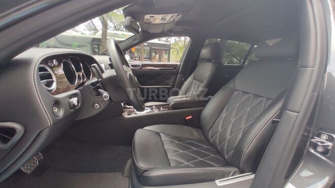 Bentley  2012, 37,000 km - 6.0 l - Bakı