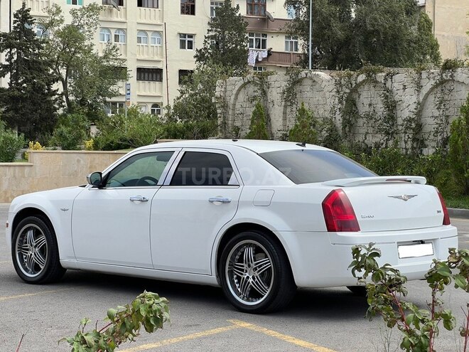 Chrysler 300C 2005, 195,000 km - 2.7 l - Bakı