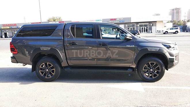 Toyota Hilux 2022, 5,000 km - 2.8 l - Bakı