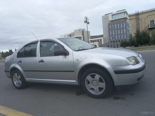 Volkswagen Bora 2003, 372,000 km - 1.6 l - Bakı
