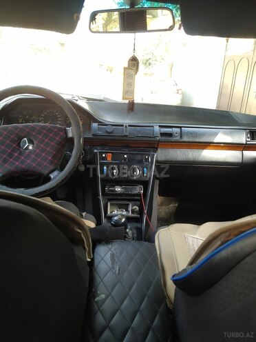 Mercedes 300 D 1989, 255,582 km - 3.0 l - Bakı