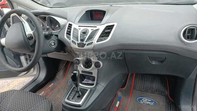 Ford Fiesta 2011, 175,000 km - 1.4 l - Bakı