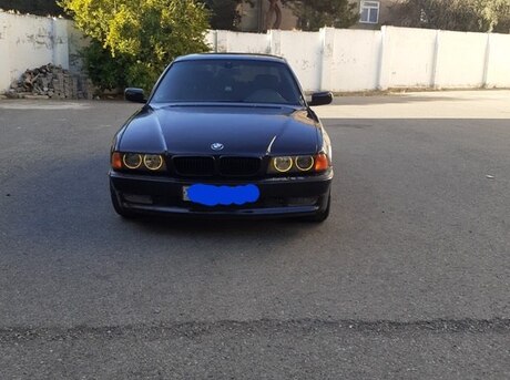 BMW 735 1996