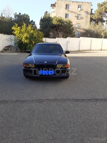 BMW 735 1996, 318,777 km - 3.5 l - Bakı