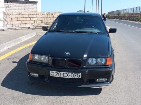 BMW 320 1995