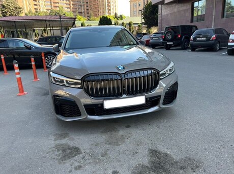 BMW 740 2020