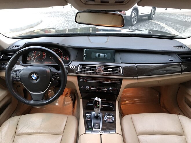 BMW 740 2009, 172,000 km - 3.0 l - Bakı