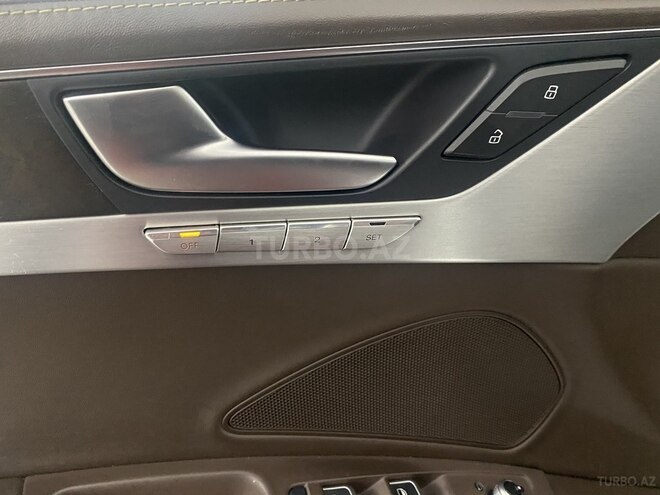 Audi A8 2014, 154,000 km - 4.0 l - Bakı