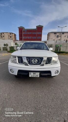Nissan Navara 2011, 293,500 km - 2.5 l - Bakı
