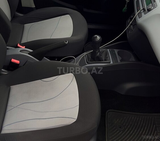SEAT Ibiza 2015, 114,000 km - 1.4 l - Bakı