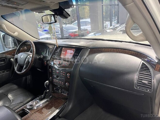 Nissan Patrol 2013, 185,000 km - 5.6 l - Bakı