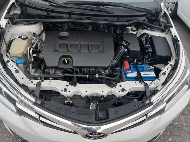 Toyota Corolla 2017, 75,000 km - 1.6 l - Bakı
