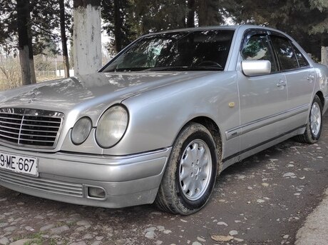 Mercedes E 290 1998