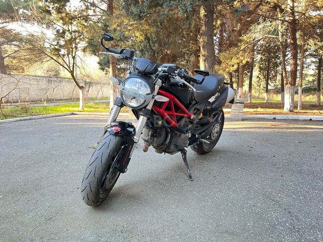Ducati  2013, 31,000 km - 0.8 l - Bakı