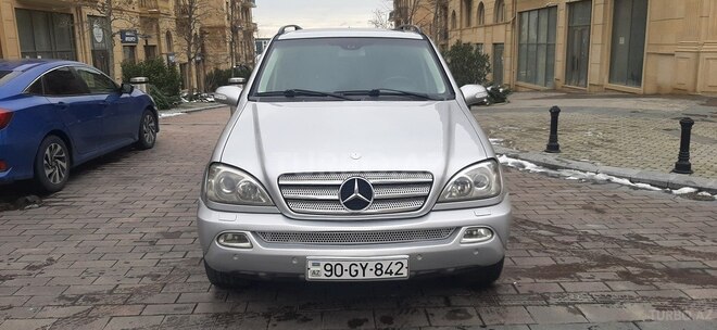 Mercedes ML 270 2003, 333,568 km - 2.7 l - Bakı