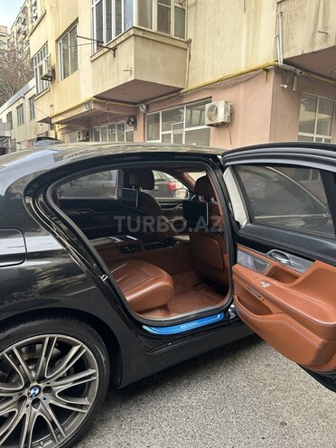 BMW 750 2016, 92,000 km - 4.4 l - Bakı