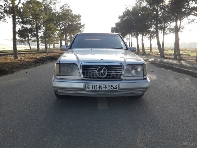 Mercedes E 220 1993, 395,247 km - 2.2 l - Sumqayıt