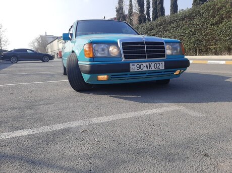 Mercedes E 260 1985