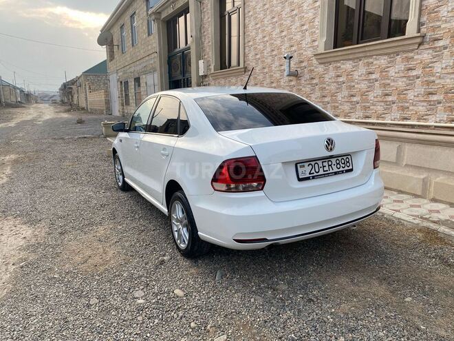 Volkswagen Polo 2019, 117,000 km - 1.6 l - Gəncə
