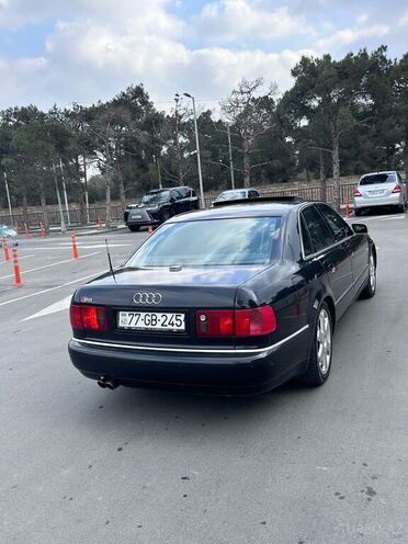 Audi S8 2001, 195,000 km - 4.2 l - Bakı