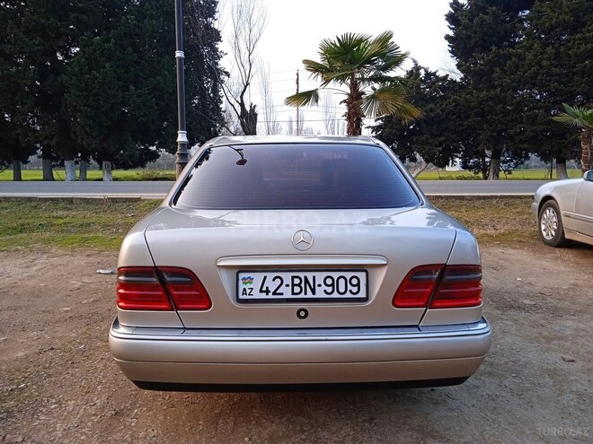 Mercedes E 230 1995, 250,000 km - 2.3 l - Lənkəran