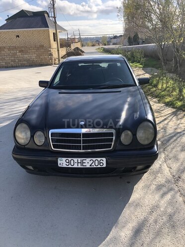 Mercedes E 230 1996, 388,800 km - 2.3 l - Bakı