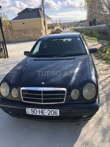 Mercedes E 230 1996, 388,800 km - 2.3 l - Bakı