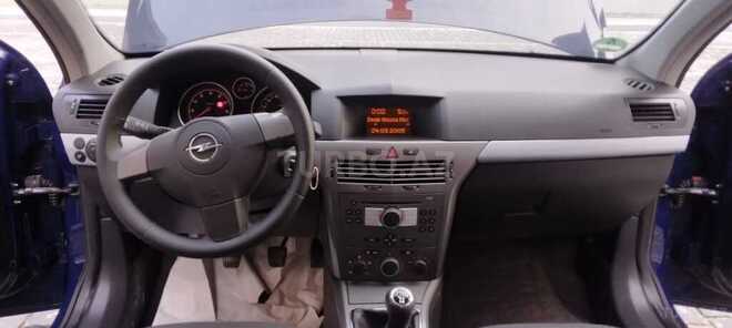 Opel Astra 2005, 166,000 km - 1.4 l - Bakı