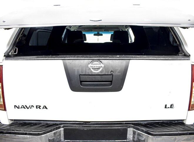 Nissan Navara 2013, 137,000 km - 2.5 l - Bakı