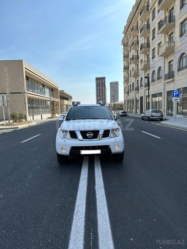 Nissan Navara 2013, 218,000 km - 2.5 l - Bakı