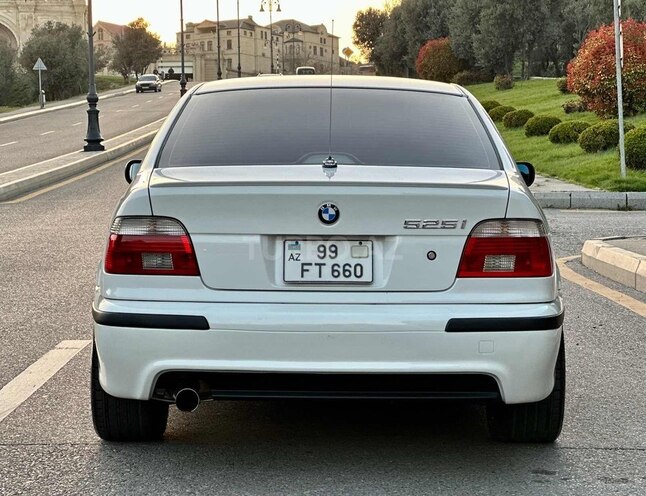 BMW 525 2001, 187,000 km - 2.5 l - Bakı
