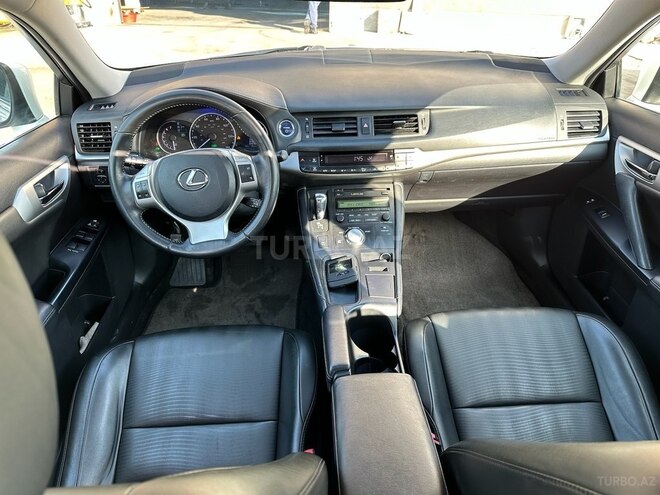 Lexus CT 200 H 2013, 132,000 km - 1.8 l - Bakı