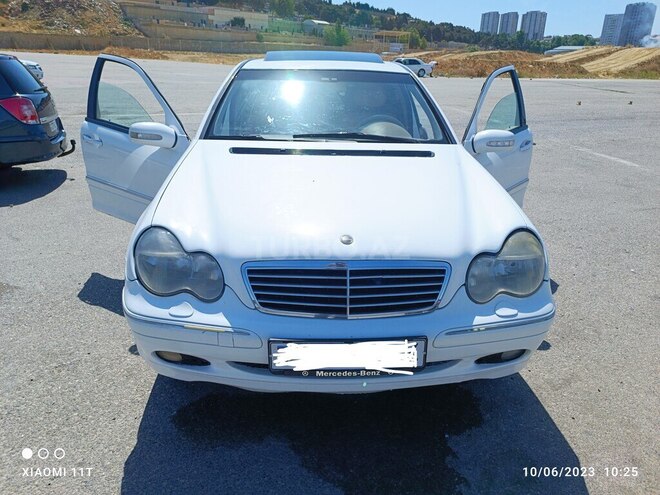 Mercedes C 240 2001, 335,981 km - 2.4 l - Bakı