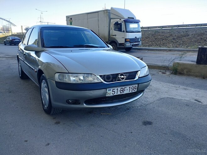 Opel Vectra 1996, 228,000 km - 1.8 l - Bakı