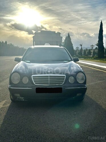 Mercedes E 270 2001, 498,000 km - 2.7 l - Gəncə