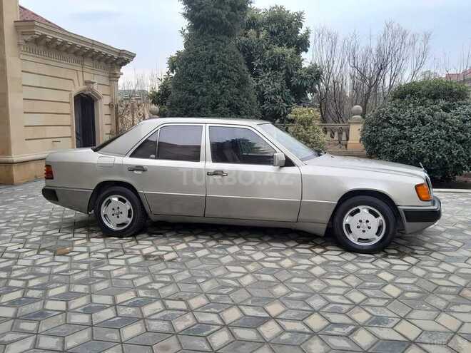 Mercedes E 200 1993, 353,425 km - 2.0 l - Şəmkir
